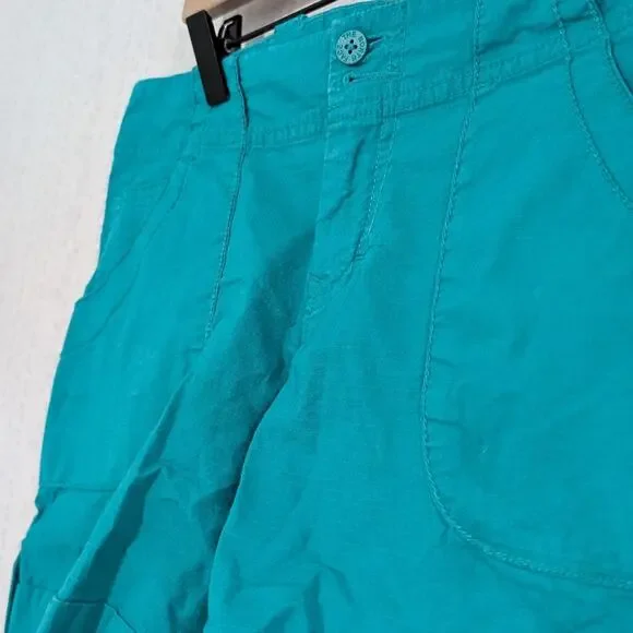 The North Face Shorts Women's Size 10 Cargo Blue Teal - Picture 2 of 9